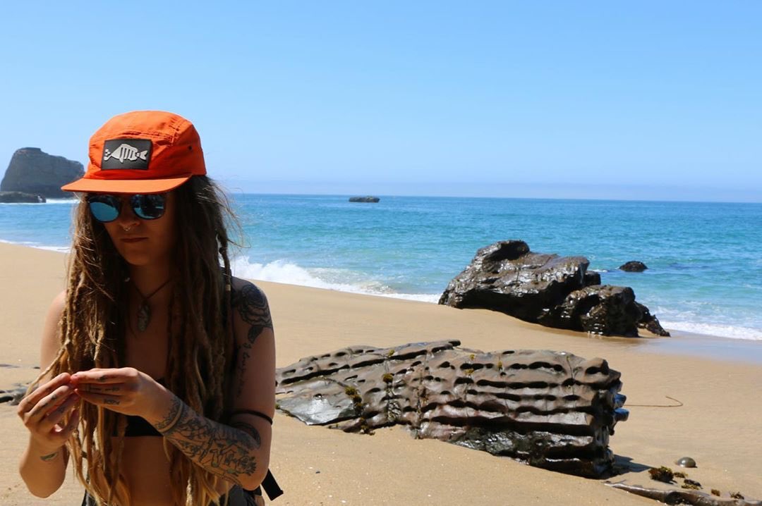 sheepsheadwear's tweet photo. Treasure Hunting @thishappyhippie #escapetheordinary #sheepwrecked https://t.co/k5BPpmWSUJ
