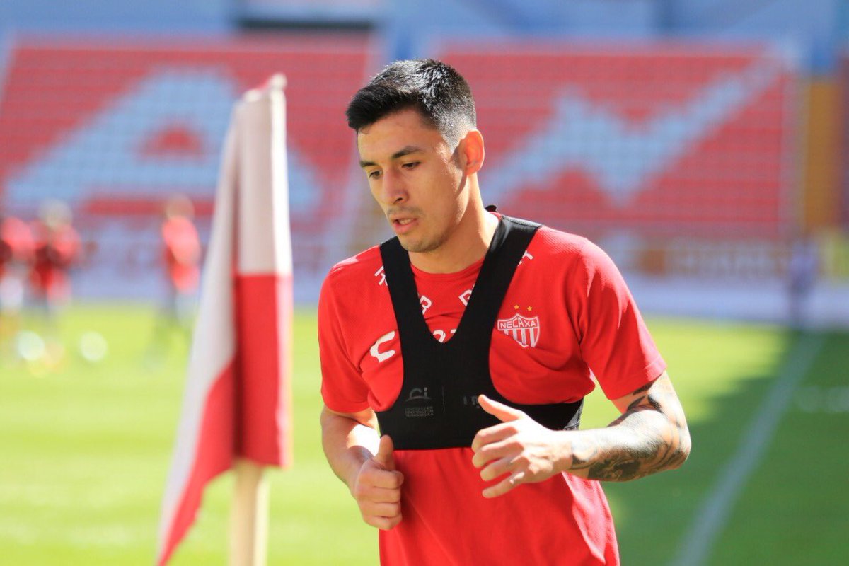 ClaudioBaeza23's tweet photo. ⚡️@ClubNecaxa ⚡️🤟🏽
Entrenamiento ⚽️⚽️ https://t.co/BdEtv0rvpe