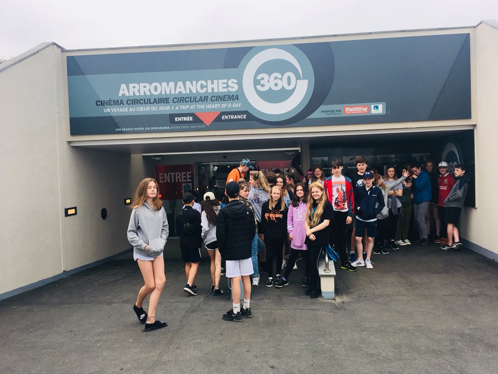 AddGrefYMLl's tweet image. Arromanches - Cinema 360 a safle D-Day Landings #WW2 #2RB #hanes #wewillremember