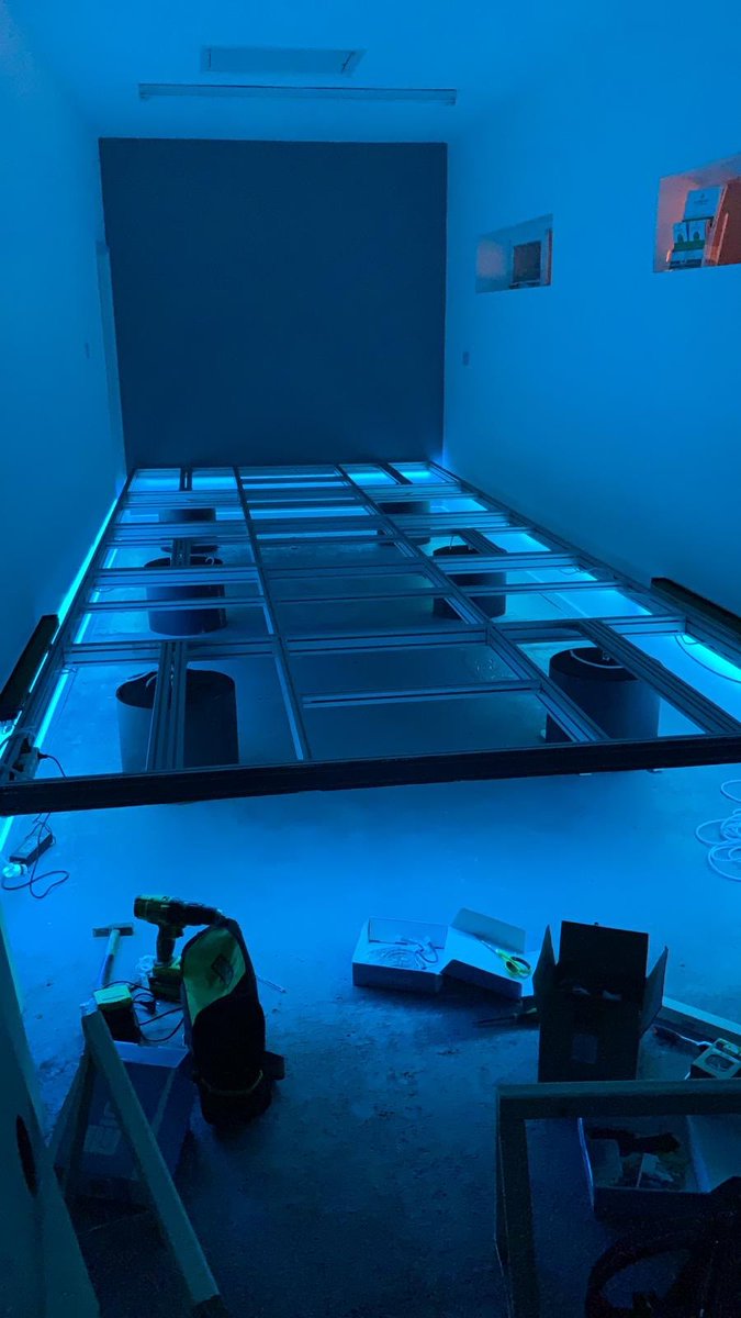 JJGolfPutting's tweet photo. New Adjustable Platform Green installed in the Putting Studio at @OldfoldmanorGC 
Come by and say hi this Saturday morning and check it out. Also a chance to win a free putting lesson in the Putting Challenge. 
Thanks @wellputtusa for all their work! #putting #puttinggreen https://t.co/GPrf6EVi1v