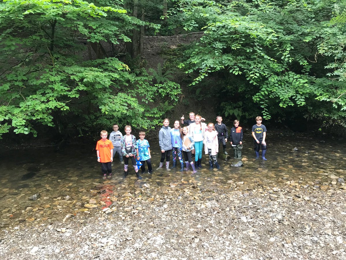 longmoorcps's tweet image. Y5 had a great day working in partnership with Archbishop Beck’s Geography Department and some of their Y12 students. We collected data about the River Alyn so we can analysis it and develop a deep understanding of how rivers work. We had a great time. #RealGeography #AimHigh