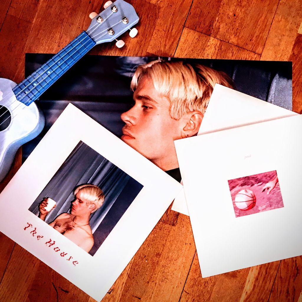 🇮🇹 La mia band di synth-pop preferita di sempre. Hanno fatto due dischi mondiali, Pool e The House
🇬🇧 My favorite synth-pop band ever. They made two awesome albums, Pool and The House
#porches #iconsiglidianiene #aniene #ilviniledellasettimana #weeklyvinyl #theporches