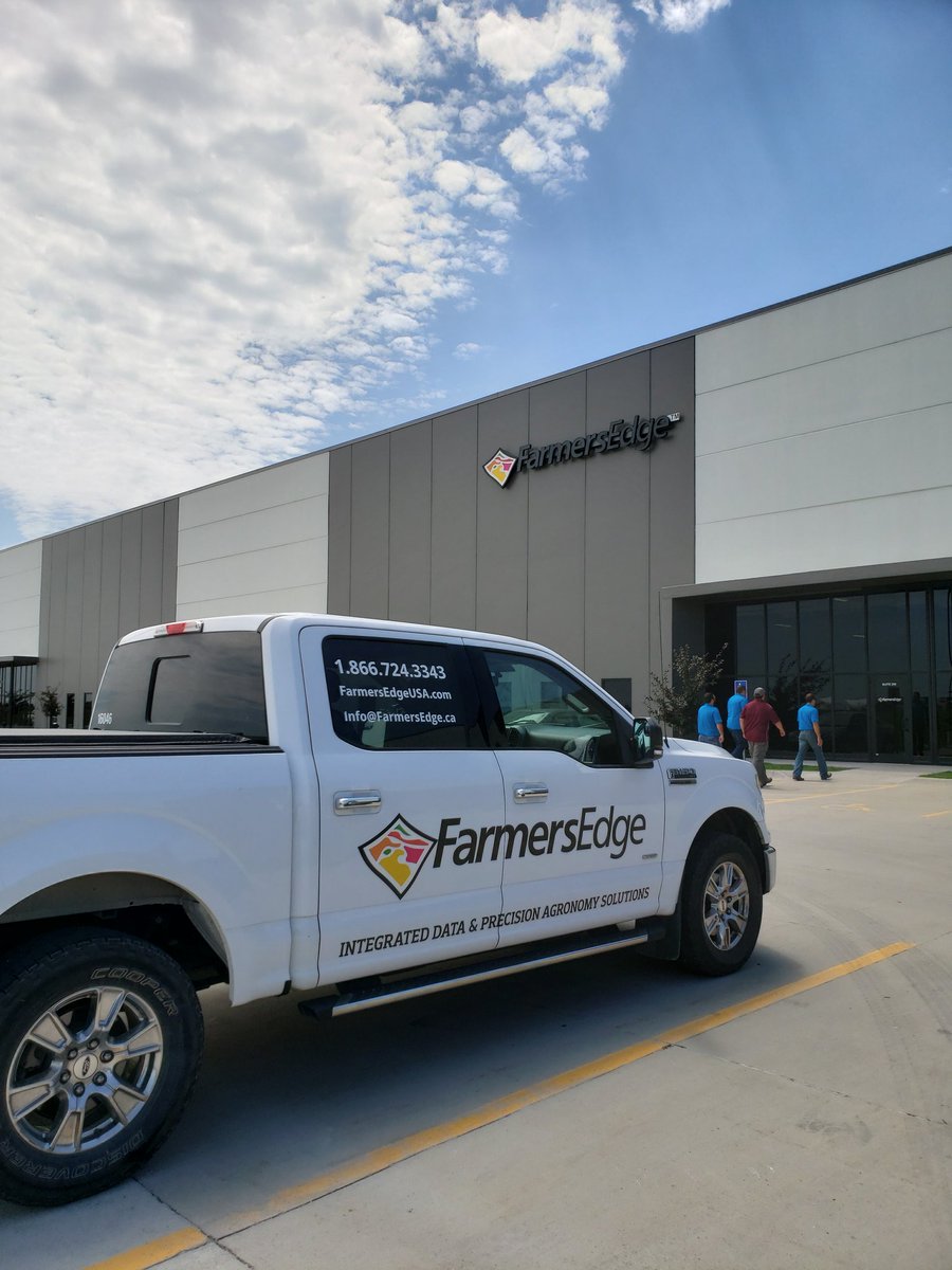 CasselSarah's tweet photo. Finally got the opportunity to tour our @farmers_edge soil lab today. Far surpasses every expectation I had! #SoilHealth #fertility #sampling2020 https://t.co/nGWlTU37v8