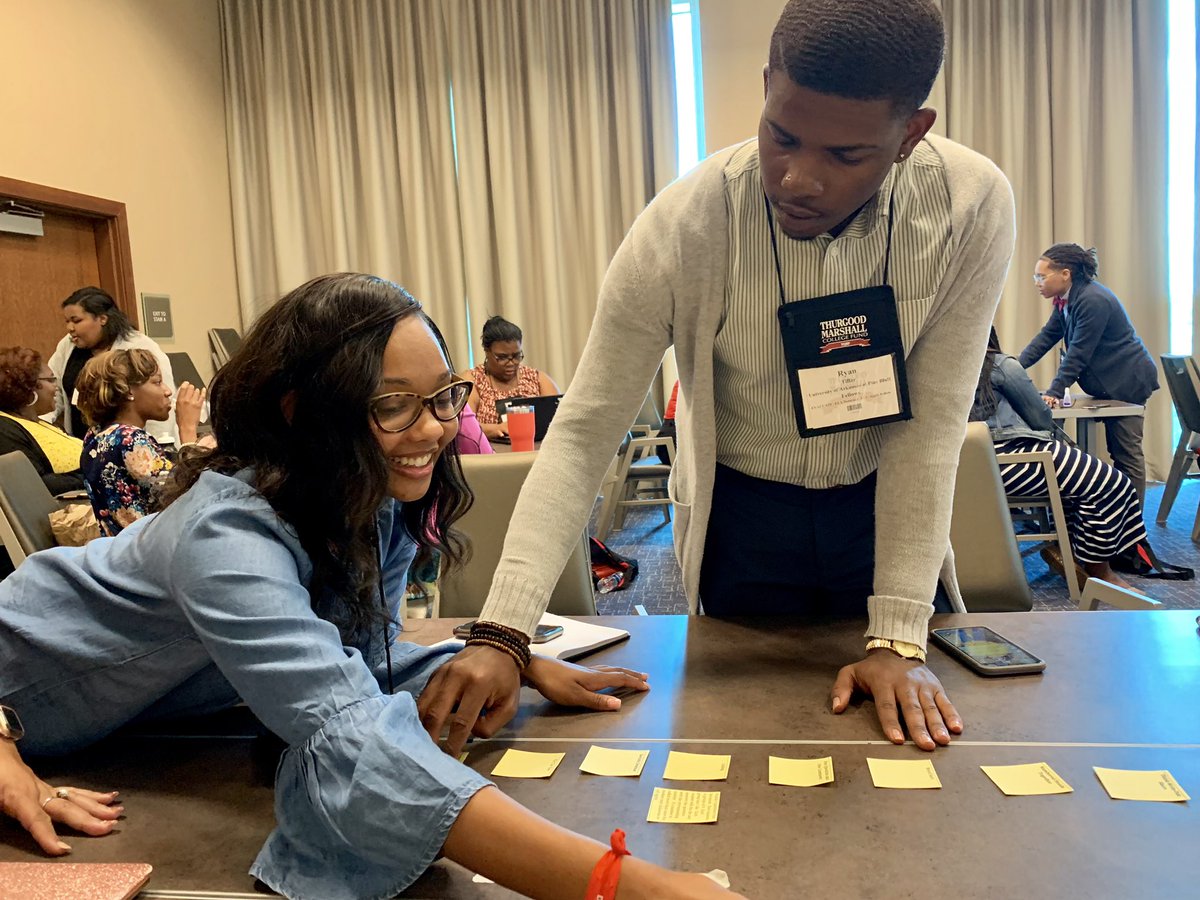 MissWil_taughtu's tweet photo. Formative Assessment with Alumni Mentor + Faculty @ChampTheTeach 
•
•
#TMCFTQRP10 #TMCF #TQRP #ProfessionallyDeveloped #iteachsecond #secondgradescholars #teach #create #motivate #beintentional #youngblackeducators #millennialsineducation https://t.co/s5aZnyLYLl