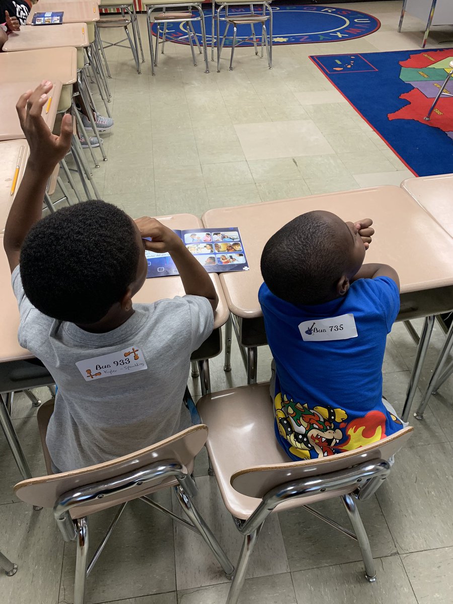 cshep8494's tweet image. Another great week at Manchester’s Rock Star Reading Camp! Our teachers are so energetic and our students are engaged @CumberlandCoSch @NC_RtA @NatalieGodwin @jenlloyd16 @katiegreene25 @KHill_educator #2019ccsrtacamp  #litnccs