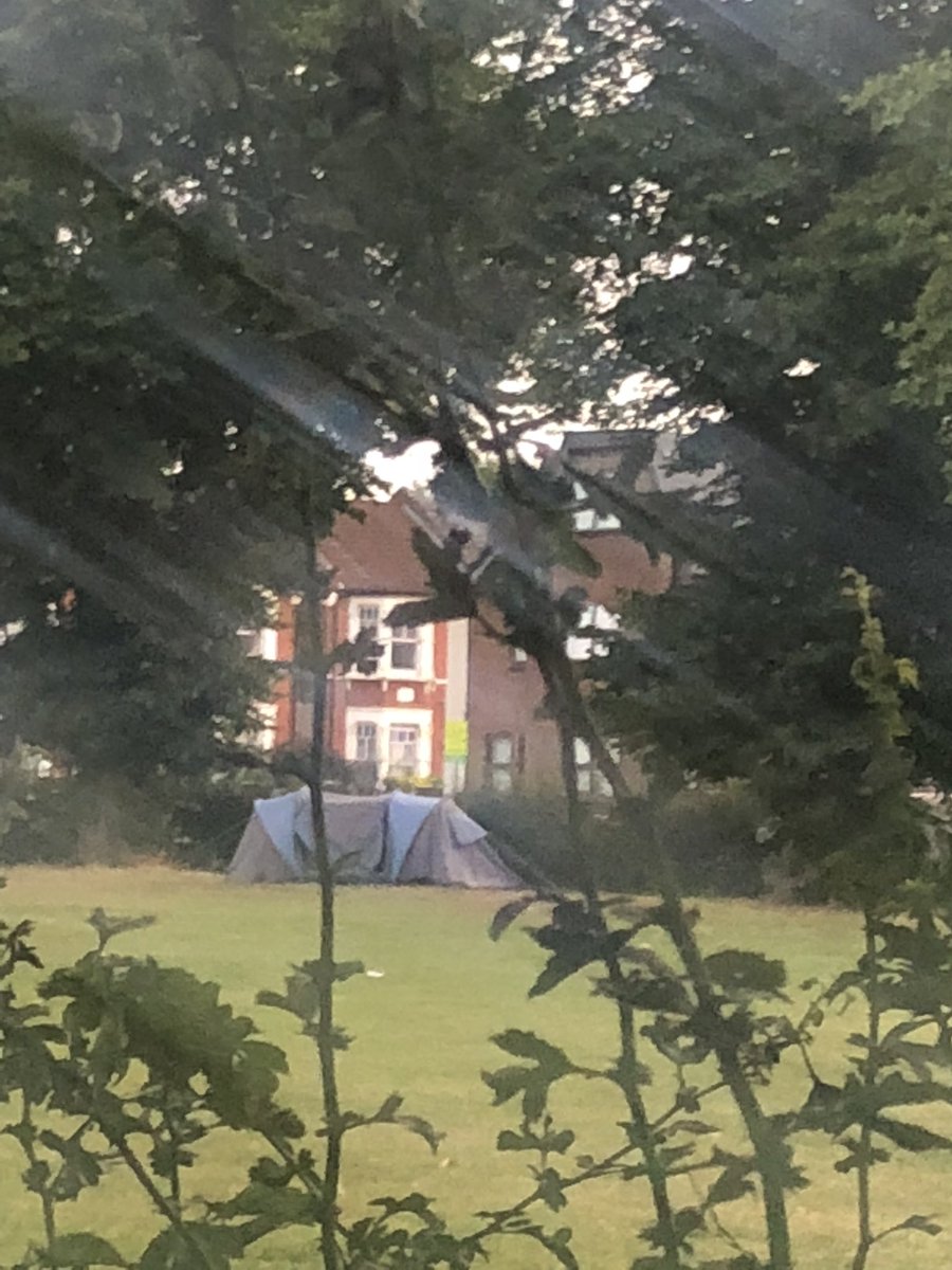 ClaireBell27's tweet photo. @haringeycouncil Thanks. It’s still there this evening. https://t.co/3Nngev4Ad6