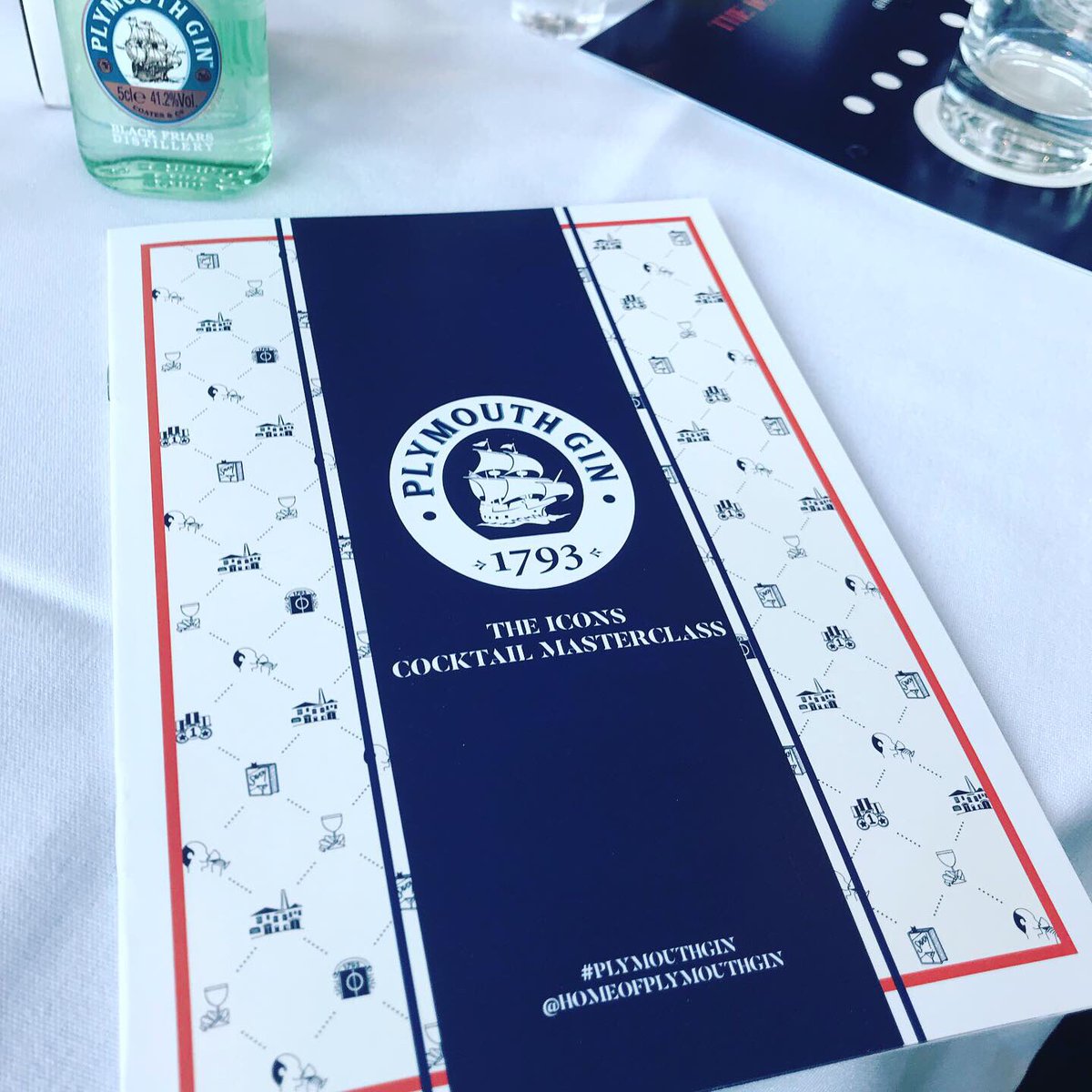 mariejohnson79's tweet photo. Lovely evening @MPW_Birmingham #ginmasterclass with @RadioGemmaHill @nickjohnson73 https://t.co/q8bGAlCqFY