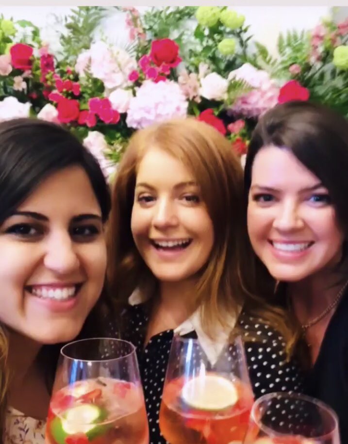 val_mcgrane's tweet photo. Flower Walls and cocktails @EVOKE #evokelive @SEAT_cars_IRL thanks @ALGoodbody and @morriseva87_eva https://t.co/heRTpMUr0P