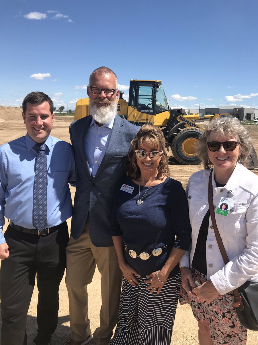 VaroomGrafix's tweet photo. Congratulations to Saltzer Health on the Groundbreaking of their new Ten Mile Crossing location! 🎉#meridianchamber #mymeridian #bvadev #saltzerhealth #brightoncorp https://t.co/m5ZEalLzj6