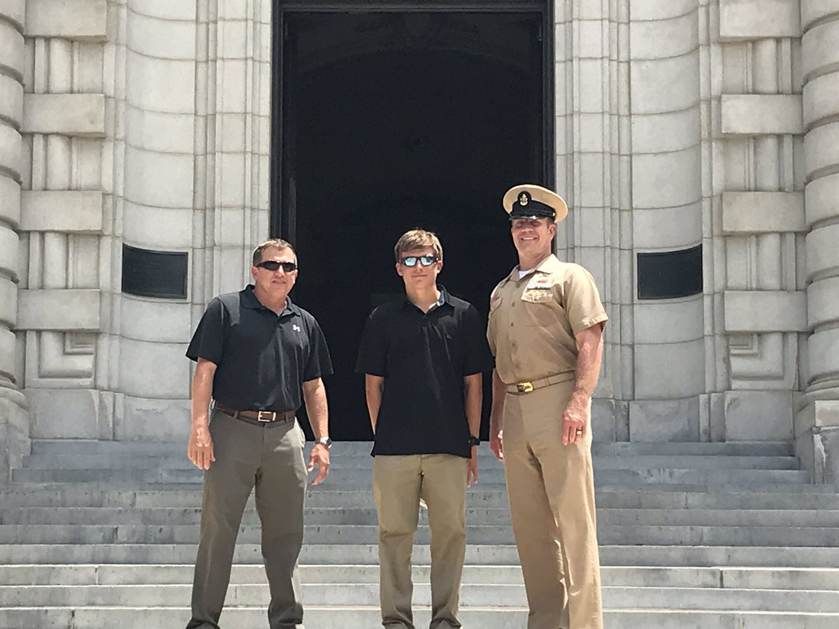 Hebert4thTeach's tweet photo. Thank you CMDCS Steve Rinkavage for an amazing tour today! We will see what the future holds for James but I sure could see James making USNA home! @NavalAcademy https://t.co/x83Q6ROR7A