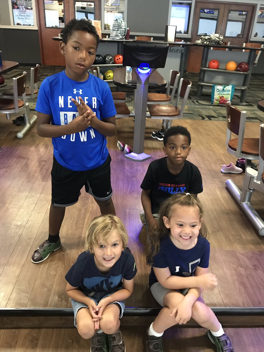 CampDelanco's tweet photo. Bowling 🎳 bananza! https://t.co/hCxqWb7FpH
