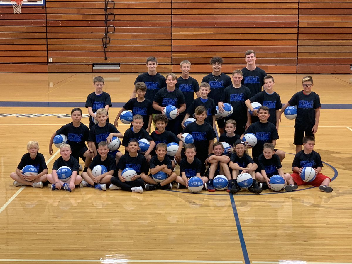 CHSBulldogBball's tweet photo. Another good camp finished up today! https://t.co/QXUKqqHyxd