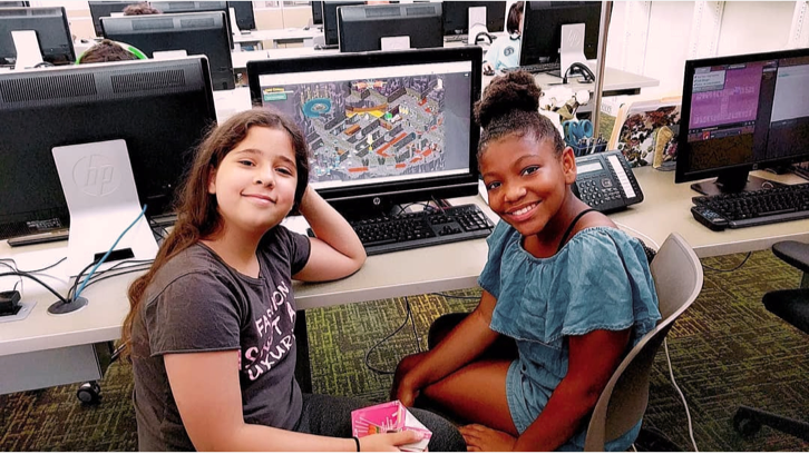 InnovatEducCo's tweet photo. 🤴🏽 Mata al zombi, ve en busca del cofre del tesoro o encuentra a la princesa perdida... pero todo aprendiendo a programar! 💻 Eso es @CodeCombat una plataforma para instaurar el aprendizaje de la programación en tu salón https://t.co/XCXEaWJvW9 🔝 #AllYouCanCode https://t.co/0e7Iy84BKd