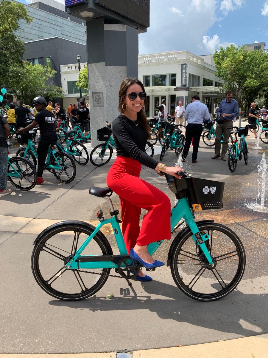 gbrpartnership's tweet photo. Gotcha bikeshare has officially launched in Baton Rouge! #BRACpack team members Katie Fontenot and Jonathan LeMaire joined in on the launch festivities and even took a spin around downtown. #thinkBR https://t.co/ik9V51PPPS