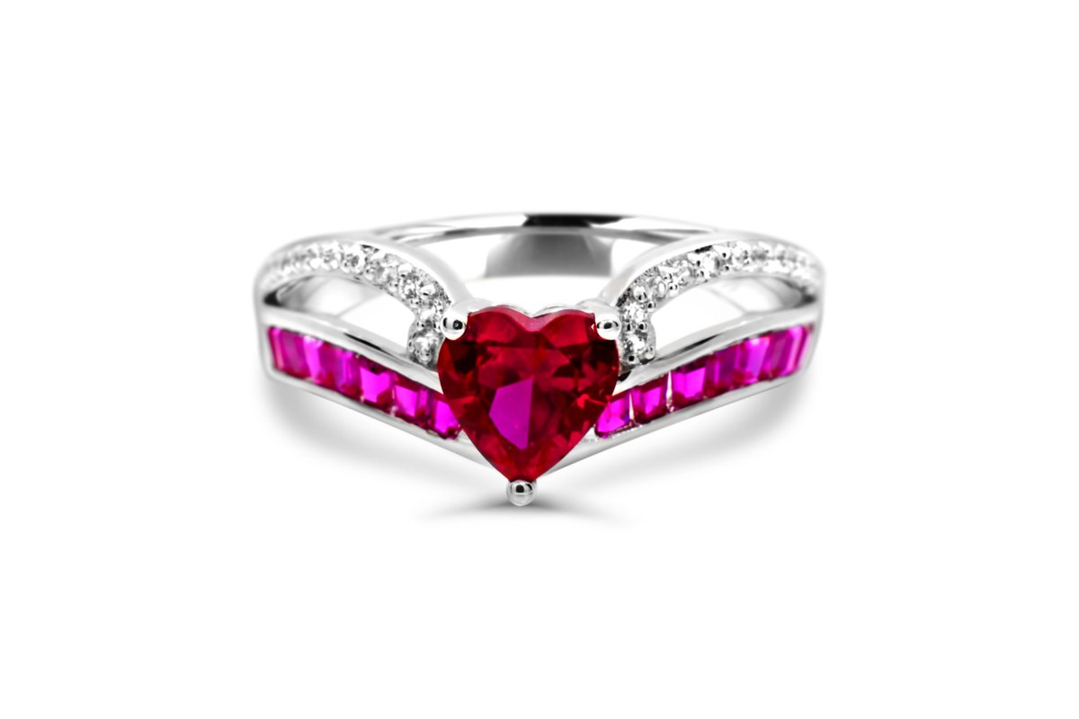 AffinityD2013's tweet photo. Roses🌹 are red. Blood💉 are red. Strawberries🍓 are red. ❤️in Love are red. Red is beautiful and full of life, just like this elegant red ruby ring with a lovely diamond accent.

https://t.co/aFPAL1uCA6

#AffinityDesigns #Wholesale #finejewelry #jewelrymaking #july #rubyring https://t.co/zBBXyRgGSG