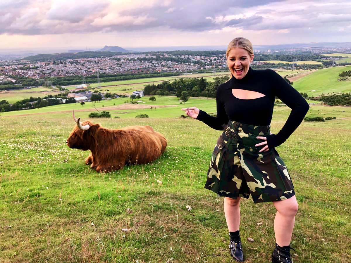 Lauren_Alaina's tweet photo. Holy COW Scotland. I think your culture is my KILTY pleasure. Yes. I found a camo kilt. Hahahha. Im so ready for the show tomorrow in Glasgow!!! #HighlandCattle https://t.co/gEWPdU8cfQ