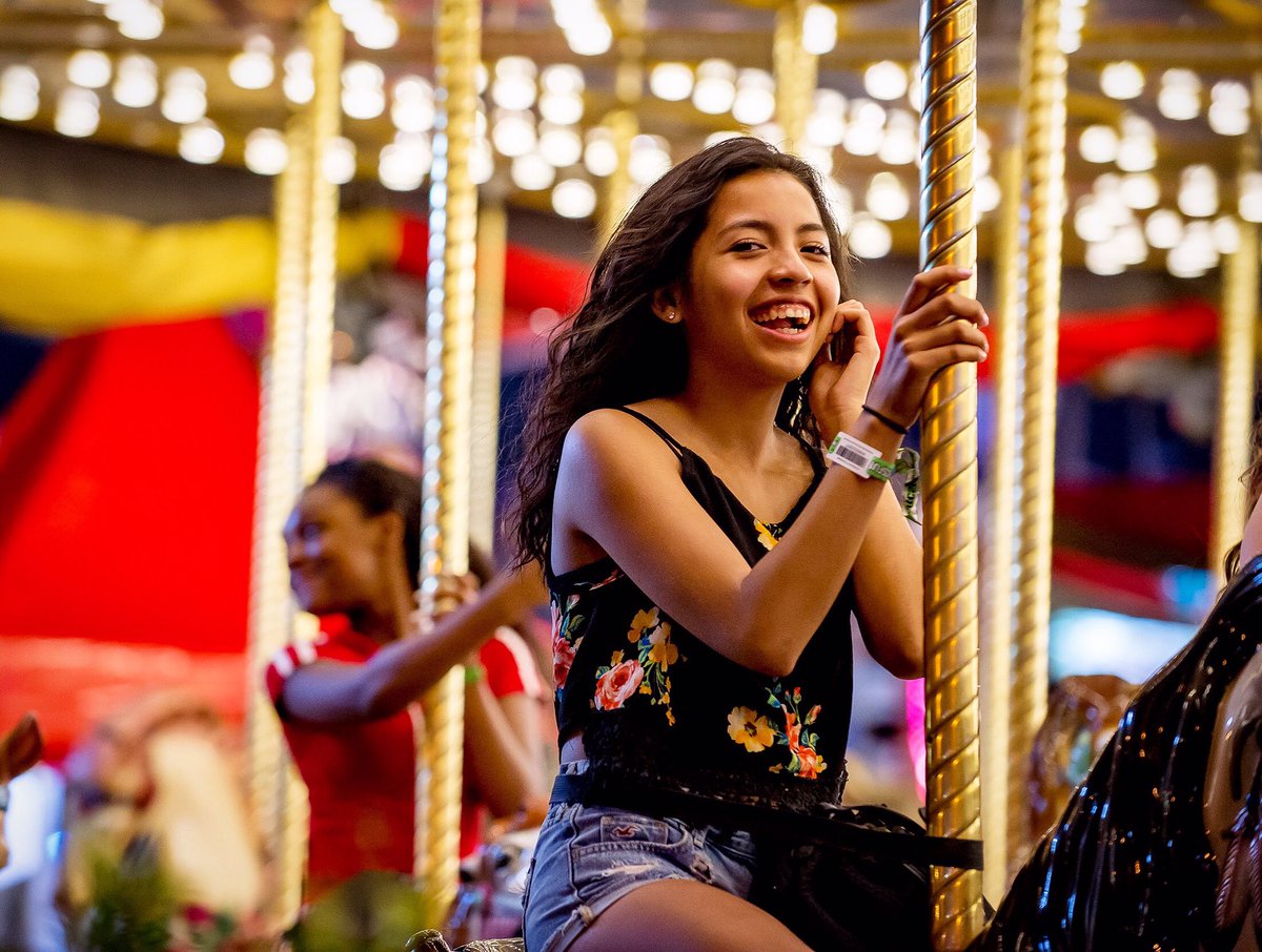 AVFairgrounds's tweet photo. Unlimited Ride Wristbands, Ride tickets, and Game tickets are available now!🎡
Purchase from https://t.co/L5tKBe2xyd, the AV Fair Mall cart, or Vallarta Supermarkets (Palmdale and Lancaster locations)
#avfair2019 #sofairsosweet 🐷 https://t.co/aMRCAQPoA9