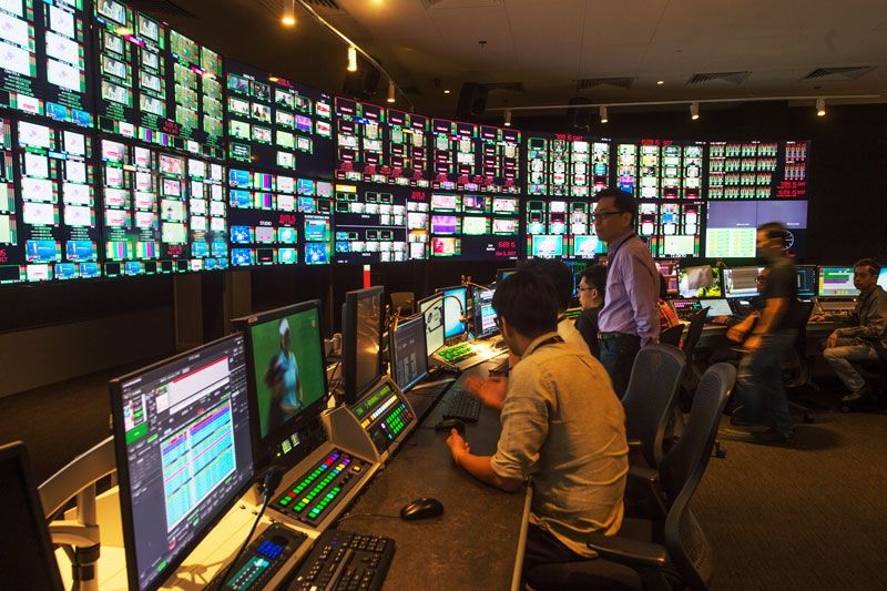 WatkinsDilly's tweet photo. We monitor every TV news operation around the world 24 hours a day for numerous reasons but one to keep up with which has the most inaccurate stories. Since 2016 we've added 7 new full time employees just to keep up with the continual daiky lies of CNN
#FakeNewsMonitor https://t.co/LZ4MnjFTAE