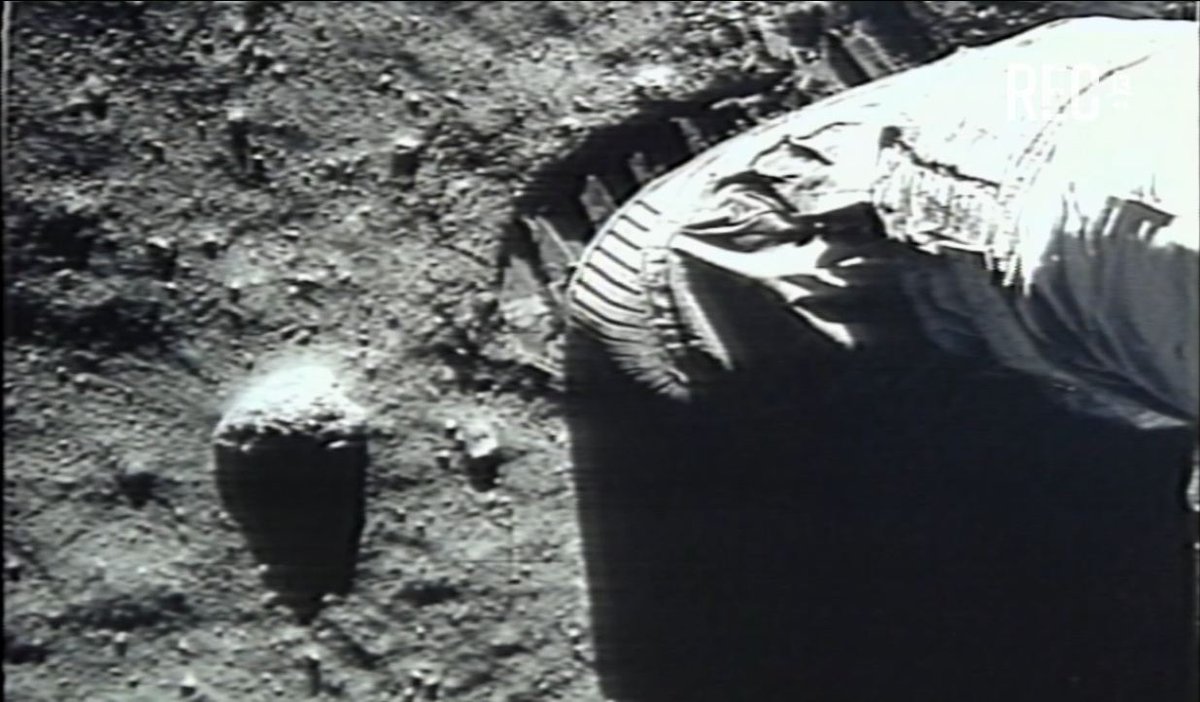 RECTV13's tweet photo. ¡No se imaginan el tremendo especial que tenemos mañana a las 18 hrs. 😱! Recordando los #50delHombreenlaLuna 👨🚀🌕 reviviremos el gran especial realizado por el equipo de #Mundo89 que rememoraba la gran hazaña realizada por la misión de #Apolo11 🚀: https://t.co/9YGEAdbXUv https://t.co/OS8AO1E25a