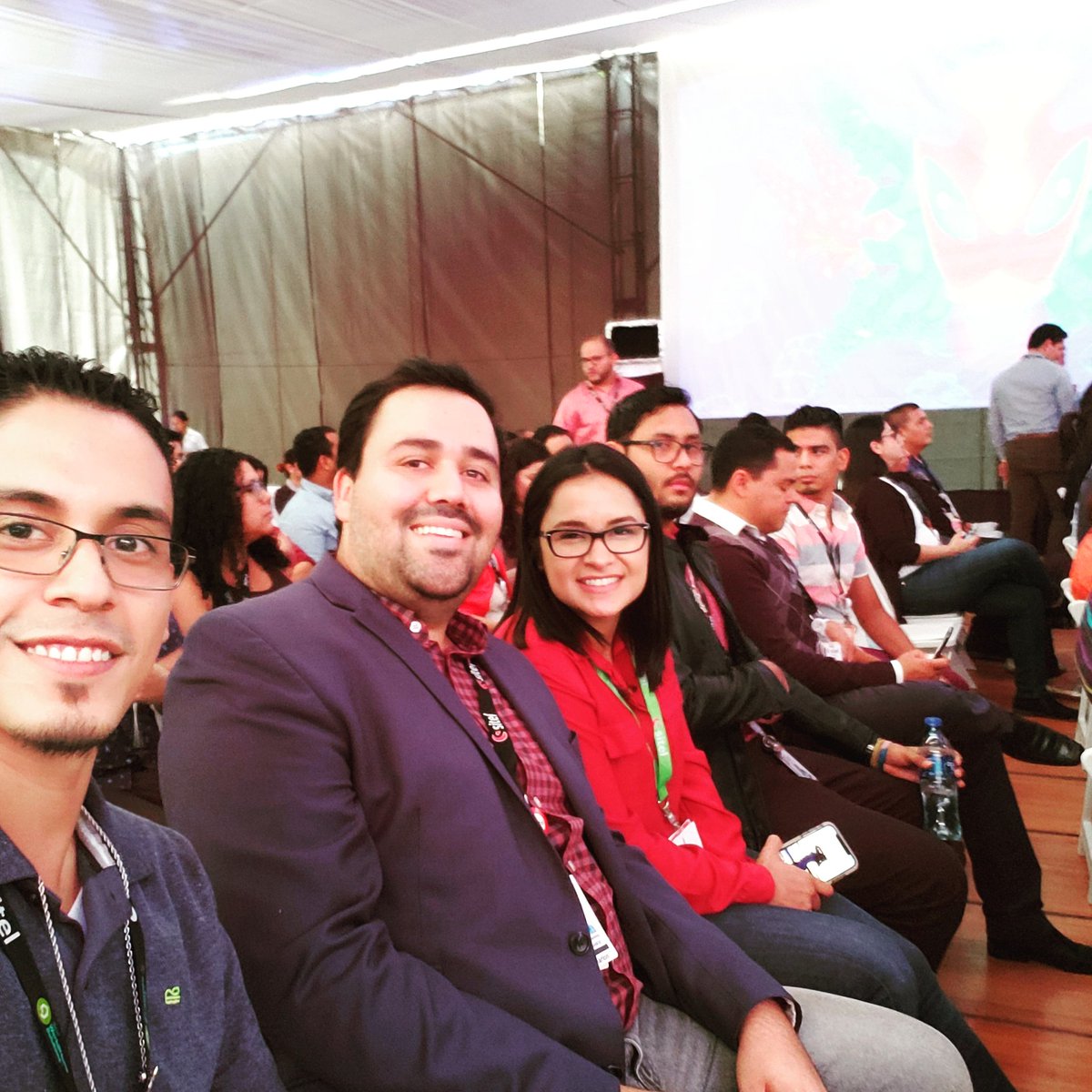 MarlonJRamirezG's tweet photo. @SitelNic Townhall, with our CEO @MikePSmall presenting!!! I can tell how excited everyone is!!!! @Sitel_WorldWide 

#EmpowerHumans https://t.co/GdT2T0UEQH