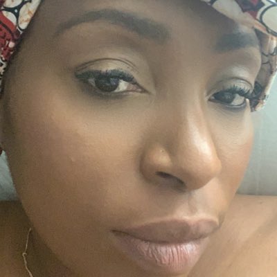 She_Talks's tweet photo. #BlackWoman #BlackFeatures https://t.co/4lAvkcC5ye