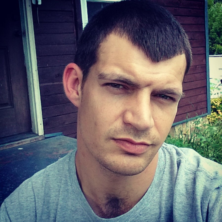 stranger_senal's tweet photo. #newhair https://t.co/Rvw4LT75Wt