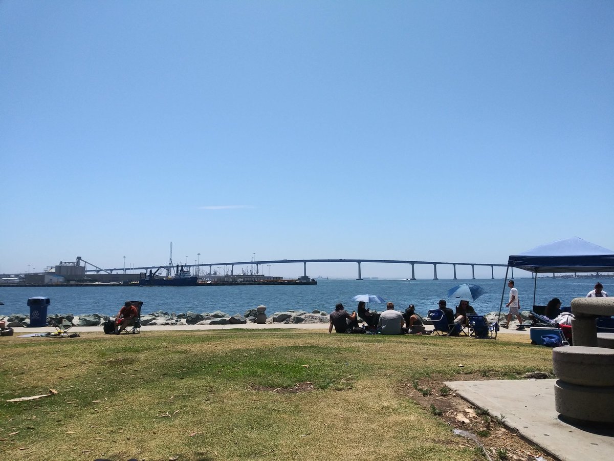 3_papineau's tweet photo. #SDCC2019 - view from park behind convention center overlooking the Coronado bridge #cityofSD https://t.co/ZRaPtubWpe