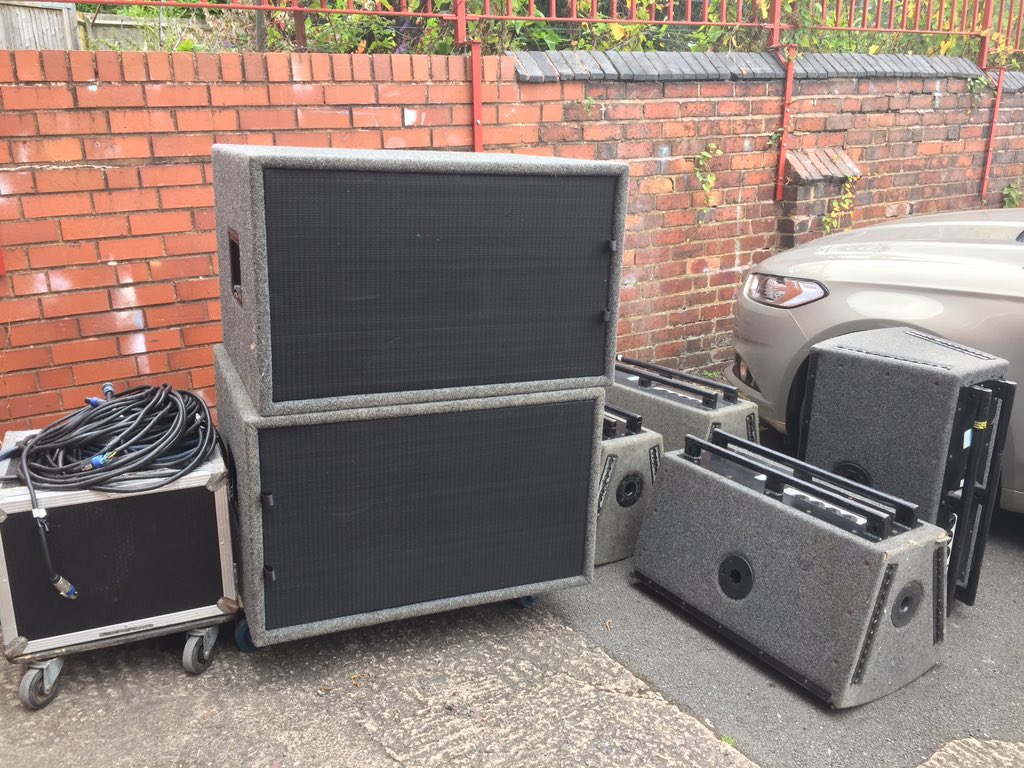 ImMarkDaniels's tweet photo. I love a good purchase... Collected it at 130pm went straight out on a weekend live music Hire. #sse #ev #amcron #livemusic #dbx #pahire #soundhire #festival #event #carnival #lancashire #fylde @LittleStageCo @FyldeAV https://t.co/CbwIwGdjBS