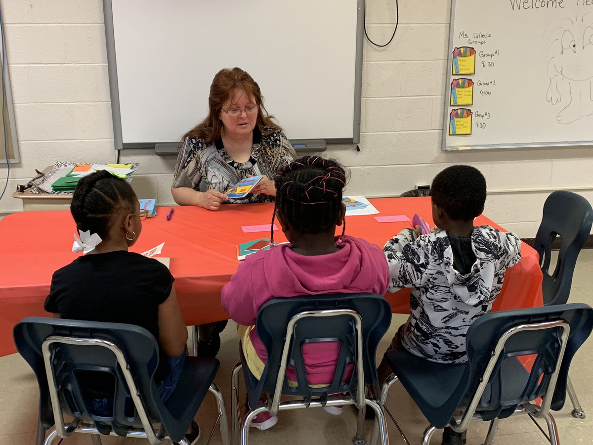 cshep8494's tweet image. Our teachers and students were Rockin &amp;amp; Rolling this week at camp! @tteach22 @NC_RtA @CumberlandCoSch @jenlloyd16 @KHill_educator @NatalieGodwin @katiegreene25 #2019ccsrtacamp #litnccs