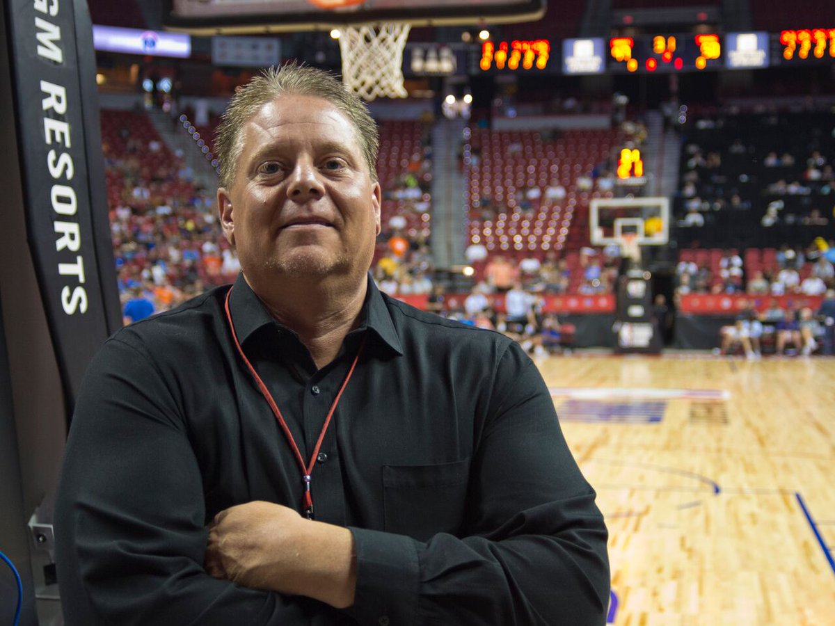 LVSportsBiz.com (@lvsportsbiz) on Twitter photo We go 1-on-1 with Mike Newcomb, exec director of <a href="/ThomasAndMack/">Thomas & Mack Center</a> after <a href="/NBASummerLeague/">NBA Summer League</a> leaves to discuss how annual hoops event went.
lvsportsbiz.com/2019/07/18/ins…
<a href="/UNLVathletics/">UNLV Athletics</a> <a href="/UNLVgirl/">Lori C</a> <a href="/TheRunninRebels/">UNLV Men's Basketball</a> @UNLV
Our NBA Summer League content sponsored by <a href="/AdoreOil/">AdoreOil</a>
<a href="/TheSportsnista/">The Sportsnista</a> We go 1-on-1 with Mike Newcomb, exec director of <a href="/ThomasAndMack/">Thomas & Mack Center</a> after <a href="/NBASummerLeague/">NBA Summer League</a> leaves to discuss how annual hoops event went.
lvsportsbiz.com/2019/07/18/ins…
<a href="/UNLVathletics/">UNLV Athletics</a> <a href="/UNLVgirl/">Lori C</a> <a href="/TheRunninRebels/">UNLV Men's Basketball</a> @UNLV
Our NBA Summer League content sponsored by <a href="/AdoreOil/">AdoreOil</a>
<a href="/TheSportsnista/">The Sportsnista</a>