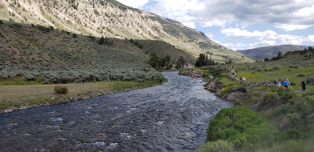 KNPlunkett's tweet photo. Boiling River. Great spot in Yellowstone. #ynpboiling2 https://t.co/6VcaxK80xj