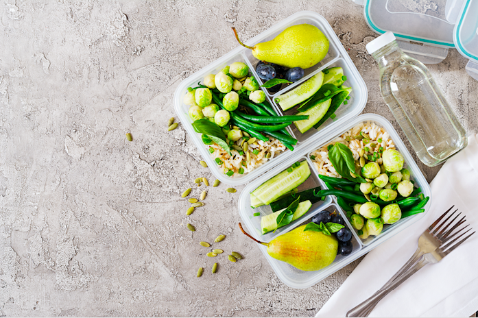 billie_app's tweet photo. While a lunch under $10 may seem cheap in the moment, over the course of a year, buying lunch every day could cost you nearly $2,000.😳 Challenge yourself to bring a lunch instead!🍏 Join the challenge on the #GoSpaces app. Learn more: https://t.co/xy0E5Jr5NB https://t.co/KasKpX8ncw