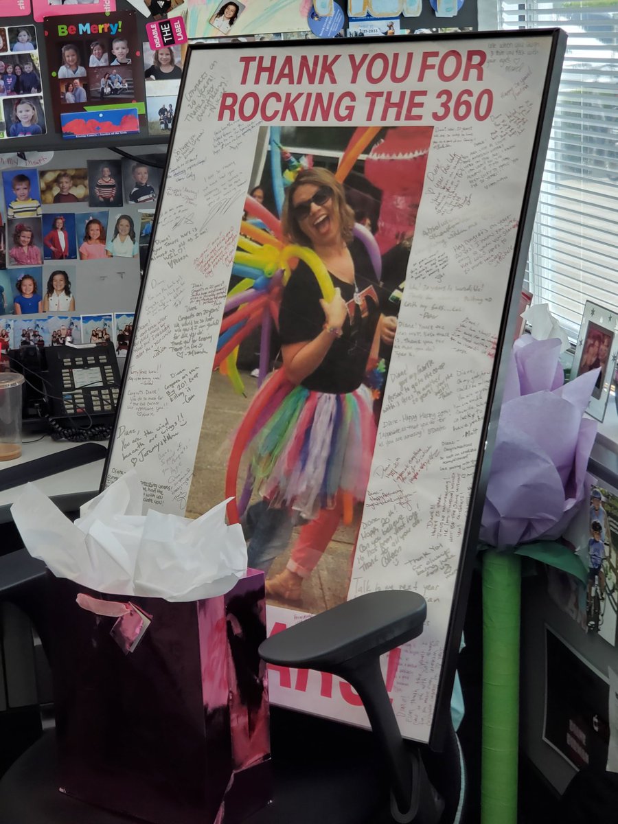 I was fortunate enough to be in Bellingham to celebrate Diane's 20 years with T-Mobile!! How awesome is that! She shares her 20th with SpongeBobSquarePants, the Euro, Crispy M&amp;Ms and Bluetooth!