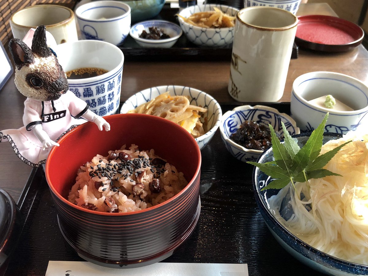 まきぽん Na Twitteru 外食 一乗寺 中谷 いろどりごはん 和菓子 抹茶付 お赤飯までも美味いっ 3枚目 和菓子は京みな月と抹茶を 4枚目 絹ごし緑茶てぃらみす 外食 京都 一乗寺中谷 絹ごし緑茶てぃらみす