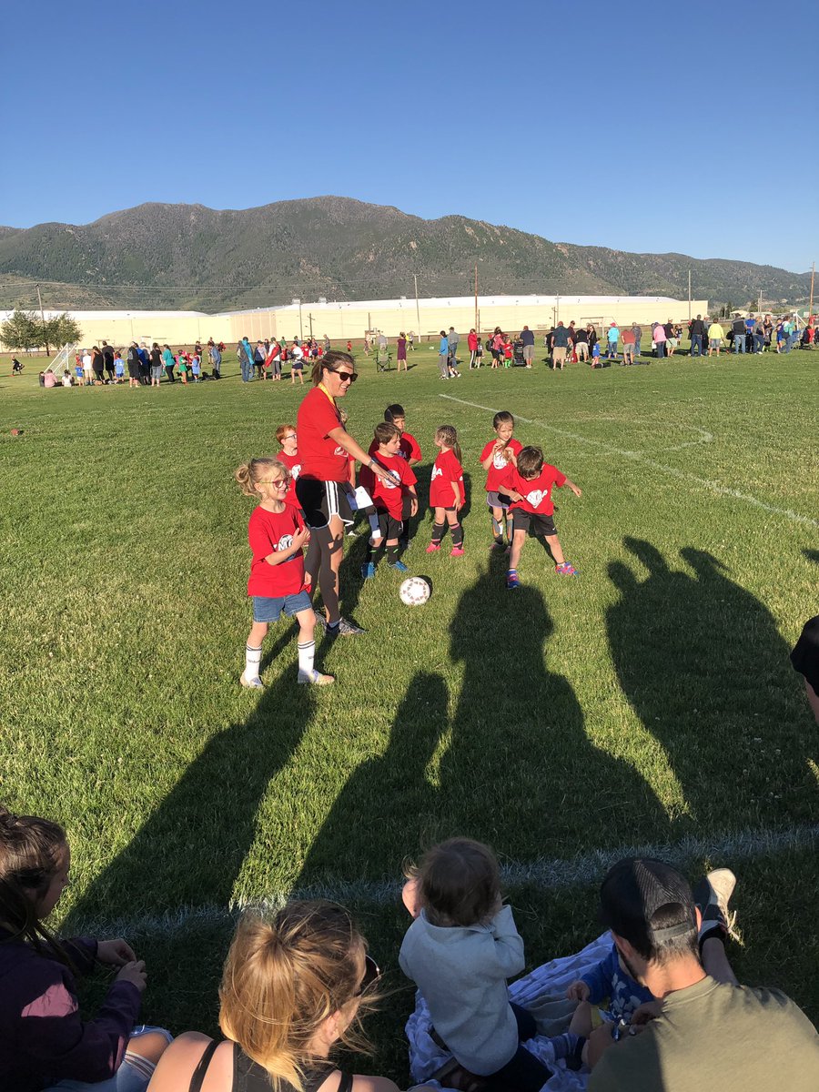 TSouthergill's tweet photo. 40 ain’t that bad when life is fun! #40isthenew20 #soccermom #soccercoach #simplysarah https://t.co/xdJKx4Tlgc