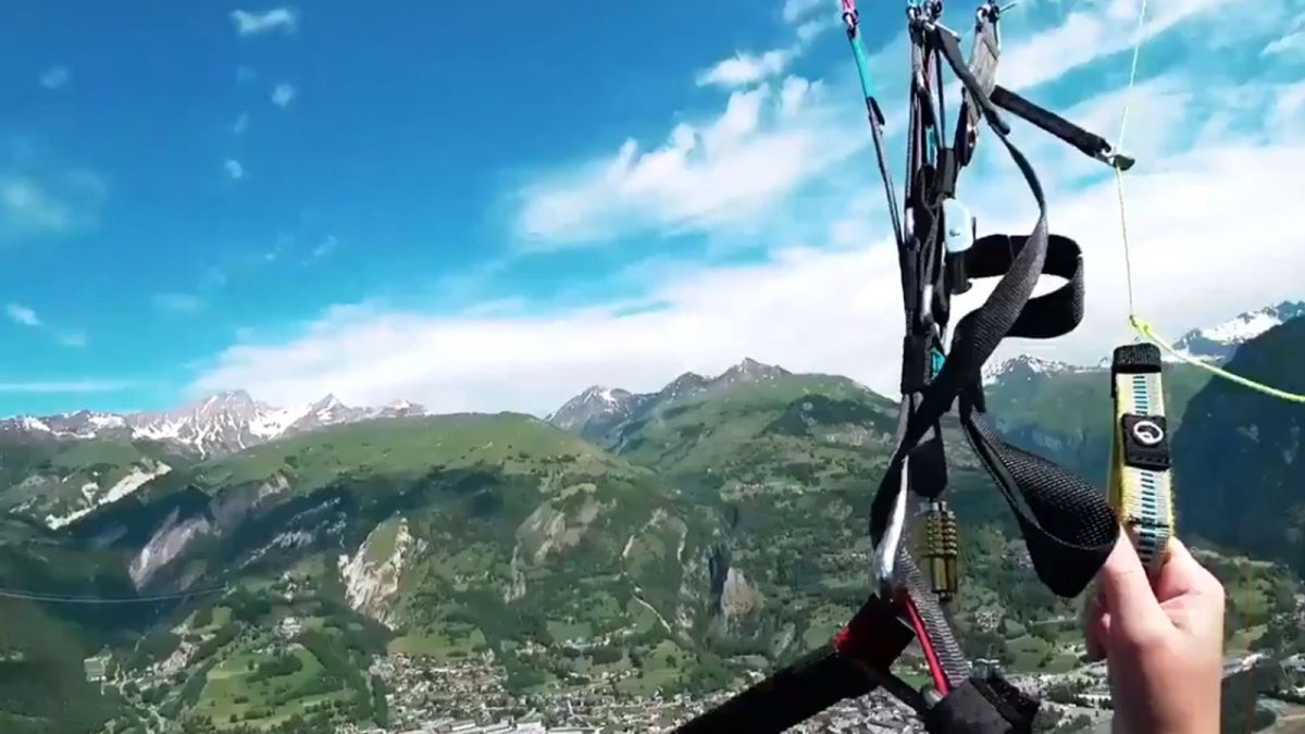 lejournaldeleco's tweet image. Les youtubeurs au service de l'attractivité du territoire
lejournaldeleco.fr/les-youtubeurs…
Pour faire découvrir et aimer la montagne aux jeunes, Squeezie, youtubeur numéro 1 en France a été invité par Auvergne Rhône-Alpes Touri...