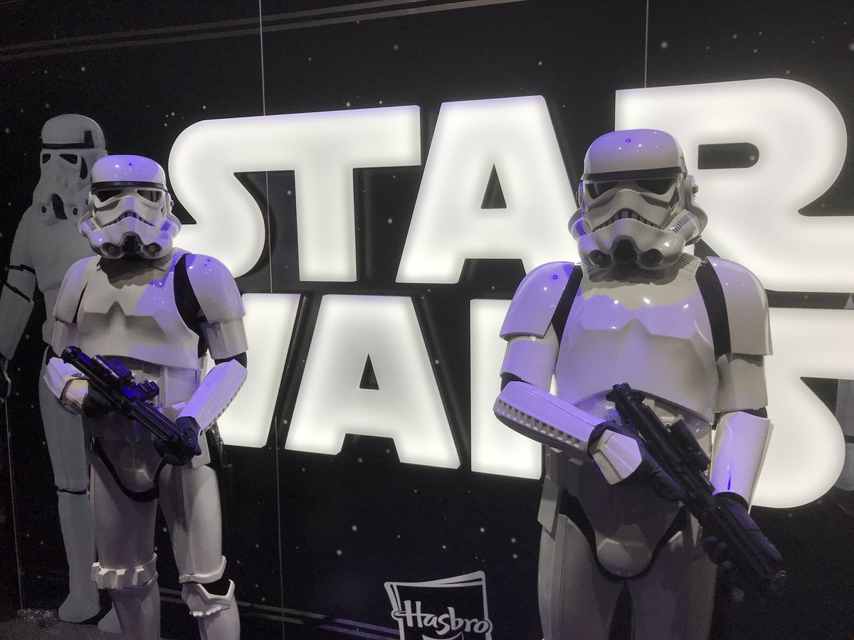 tclapstudios's tweet photo. Highlights from day 1 of #SanDiegoComicCon! #SDCC19 #SDCC2019 #SDCC #ComicCon #ComicCon2019 #SanDiego #Comics #Marvel #MarvelComics #Avengers #SpiderMan #IronMan  #CaptainAmerica #StarWars #DC #DCComics #JurassicPark #IanMalcolm @Comic_Con @Marvel @starwars https://t.co/cf7ggfimMS