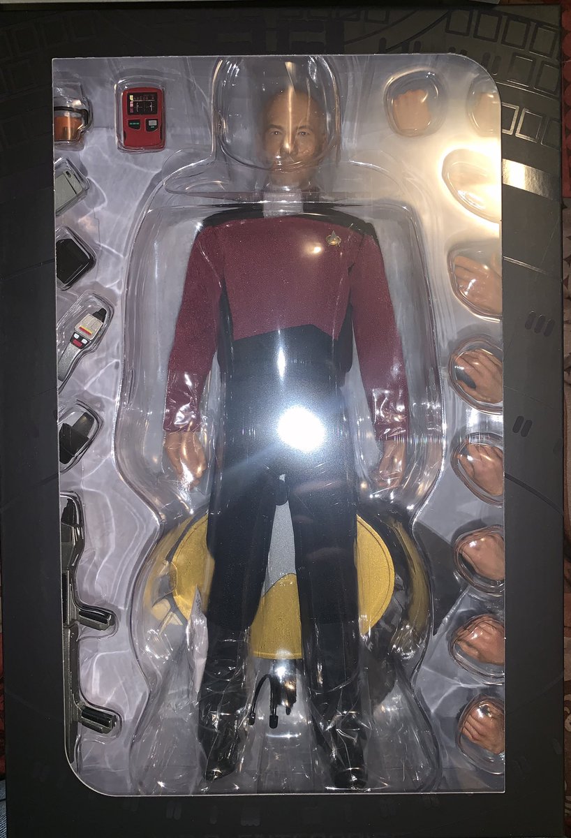 LTDanTheVoice's tweet photo. Wasn’t expecting to pick this up but I’m glad I did, especially for Jean Luc Picard & it was only $20!!!
Thanks @thinkgeek
@SirPatStew immortalized.
#geek #geeks #startrek #picard #jeanlucpicard #klingon #collectibles #tshirt #thinkgeekstore #toy #toys #figure #captainpicard https://t.co/oQvAxXi58b