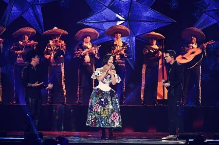 CNodalPR's tweet photo. @elnodal #PremiosJuventud2019 https://t.co/hWGIXqtguo
