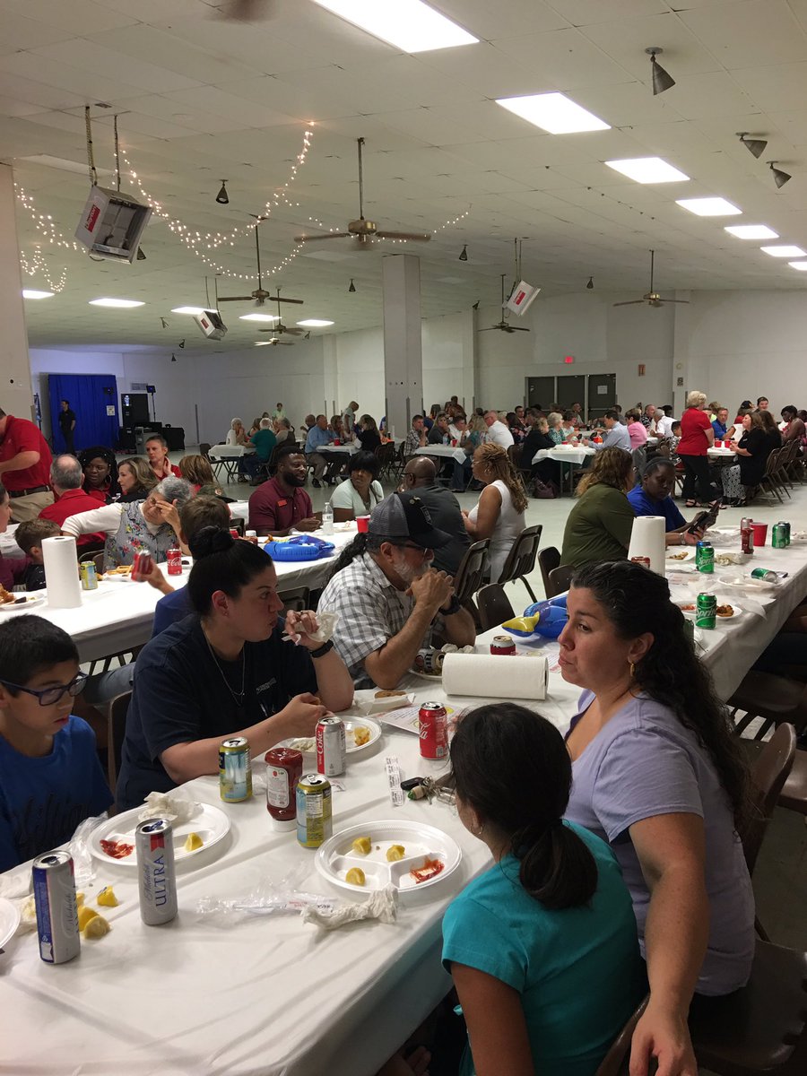 HonorableChoice's tweet photo. Tonight was a good and fun time to serve and fellowship with the neighbors of Sherwood. #Austin4Judge #TheHonorableChoice https://t.co/8DtFoxS5Q3