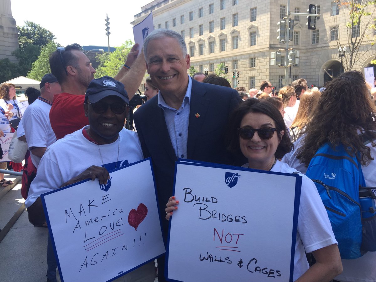 FredEllis's tweet photo. Protesting in Washington DC with The American Federation and Washington Governor Jay Inslee, against the incarceration of Immigrant Children. @rweingarten @nysut @PS10Brooklyn #ps10bk #AFTTEACH https://t.co/8aX162l6Qc