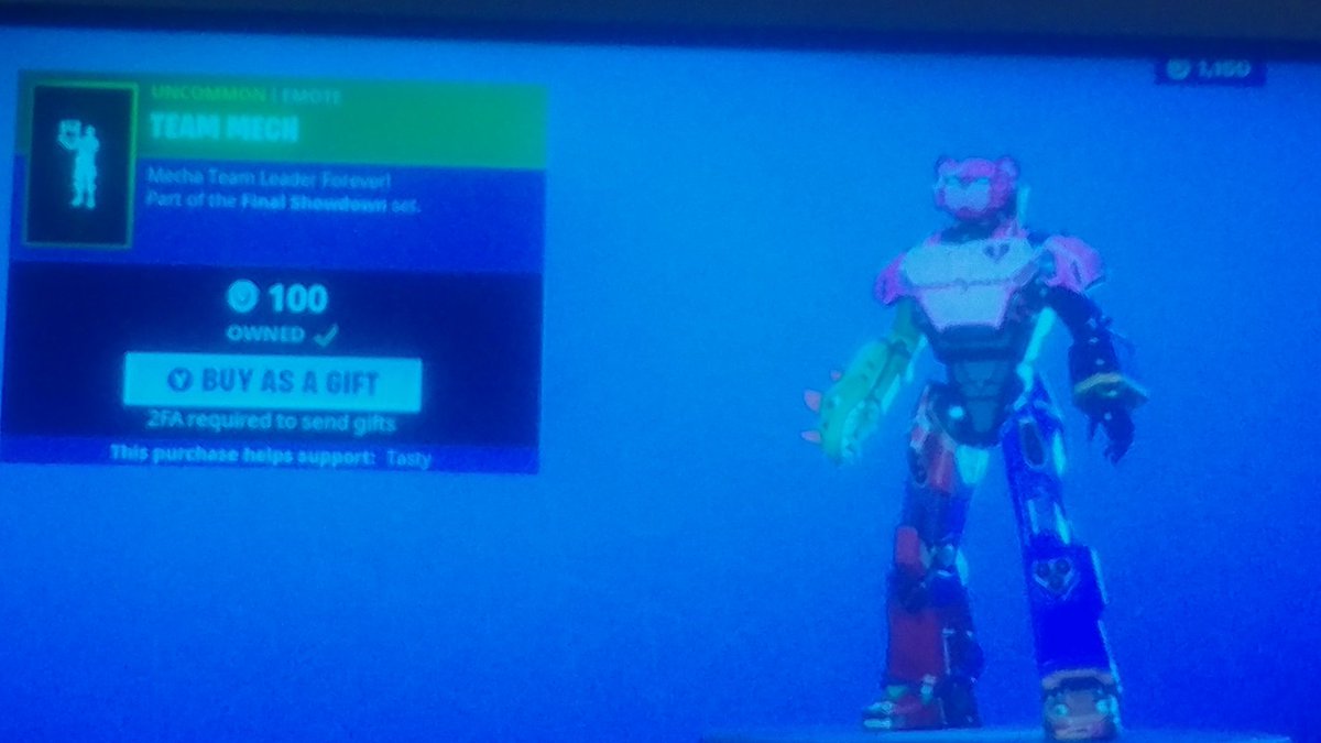 MainBop's tweet photo. I'm sorry but, Team mech all the way https://t.co/rWtEX77q8W