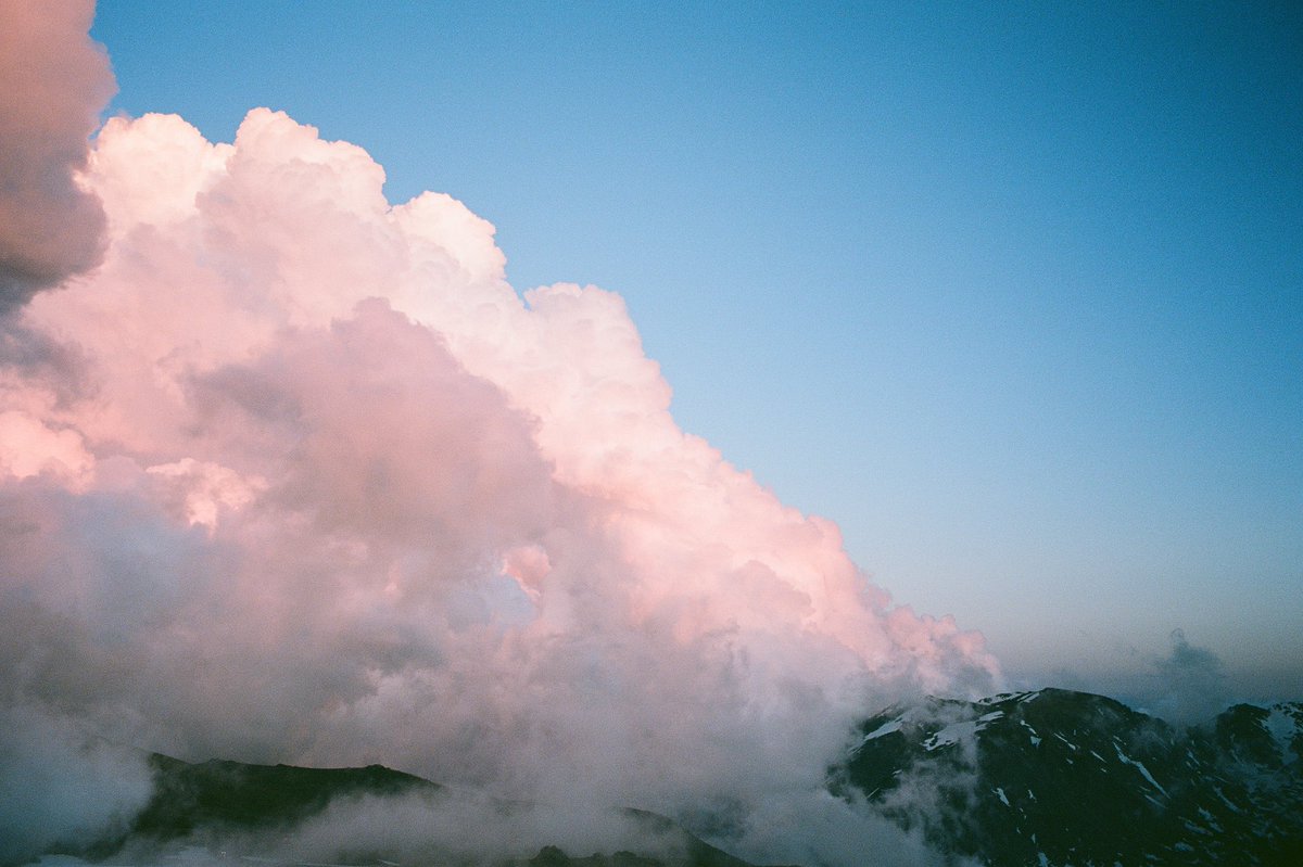 abdul 🌌🤠 (@Advil) on Twitter photo 2019-07-19 00:53:38 photos of clouds i took to soothe your timeline. pass it on ☁️ photos of clouds i took to soothe your timeline. pass it on ☁️