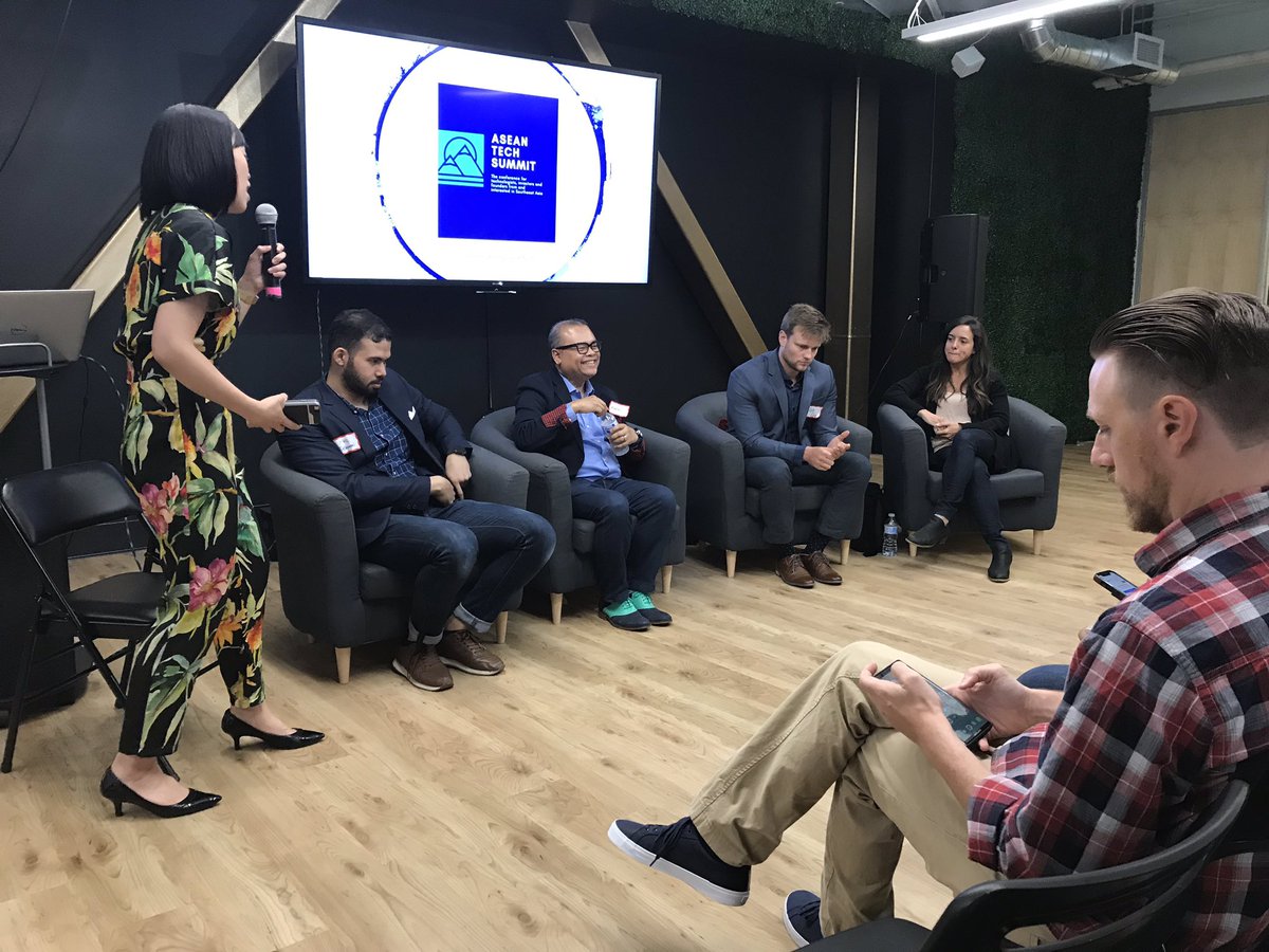GlobalChamSFO's tweet photo. Corporate panel at #ASEAN Tech Summit #aseantechsummit #SanFrancisco w/ Christina Hsiang, Startups Greater Asia;
Murat Wahab, @SF_Asia_ ; Kyle Kling, MDI Ventures (Telkom #Indonesia); Carol Mello, Regional Manager, Safeguard Global @Safeguard_Globl &
Edward Ying, Telkomsel #trade https://t.co/FoskVFl0tH
