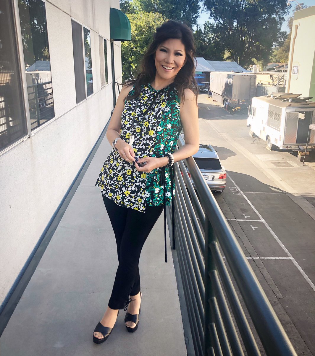 JCMoonves's tweet photo. It’s that time of the week, another live eviction! RT if you’re ready for tonight’s #BB21 https://t.co/GLwcym2lqp