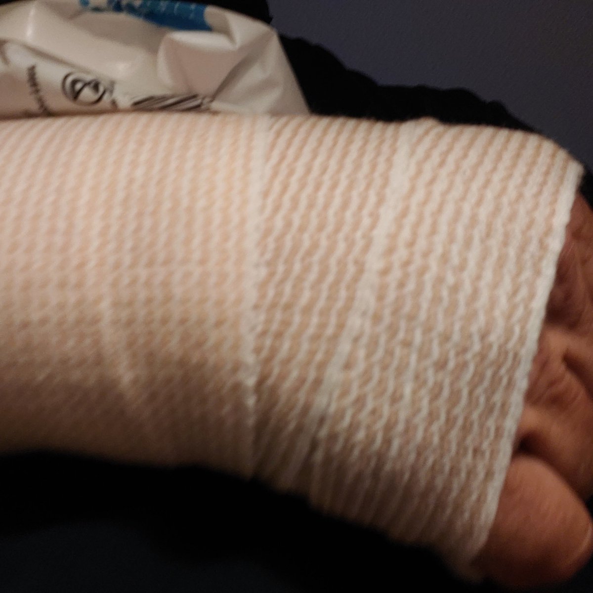 JGatlinWhite's tweet photo. New York sure is a wrist-breaker. https://t.co/c7wARM7IDx