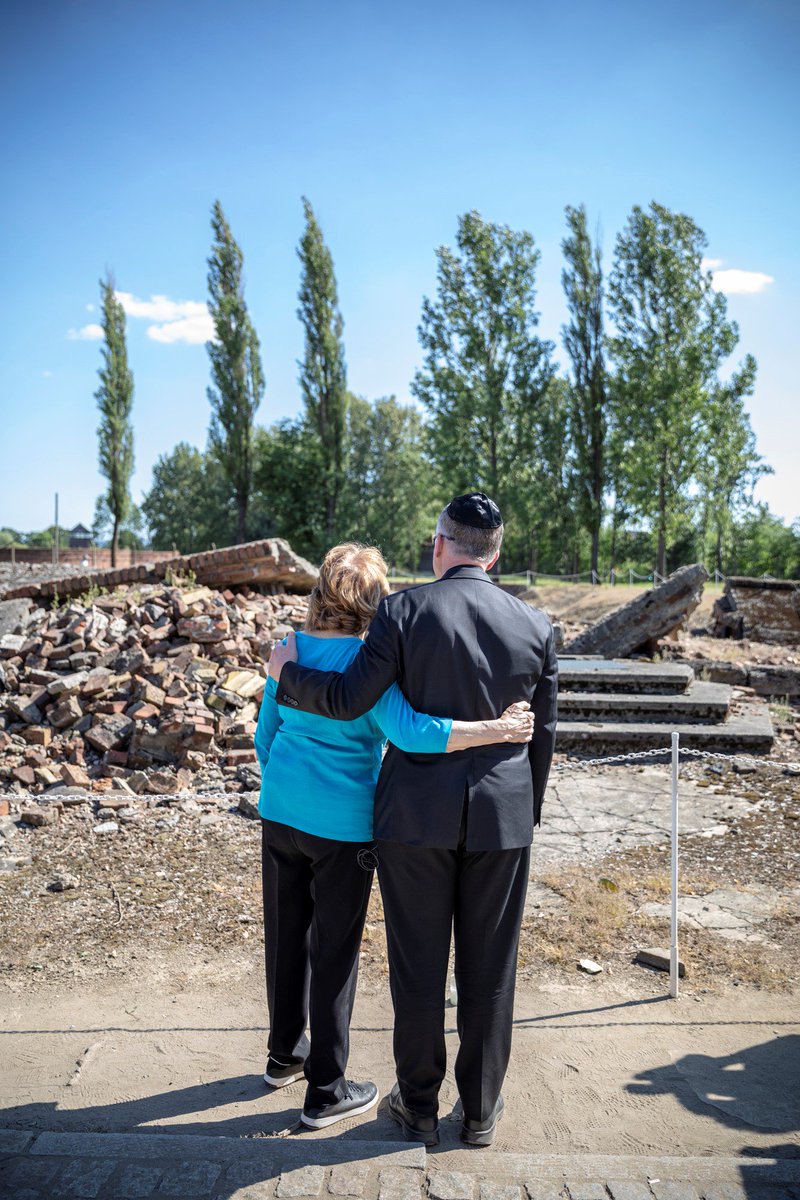 This Sunday at 10:30 PM, a moving <a href="/ABC7Chicago/">ABC 7 Chicago</a> News Special reported by <a href="/KrasheskyABC7/">Alan Krashesky</a> about Holocaust survivor Fritzie Fritzshall's return to Auschwitz, along with <a href="/CardinalBCupich/">Cardinal Cupich</a> <a href="/ihmec/">Illinois Holocaust Museum</a>. <a href="/archchicago/">Archdiocese Chicago</a>