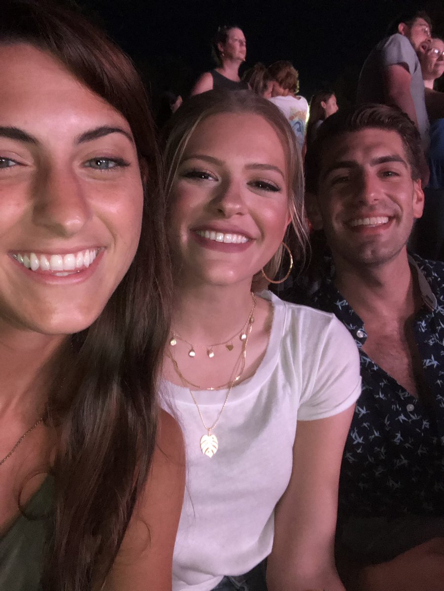 kmhilbert6's tweet photo. Thomas Rhett time! #thomasrhettMPP https://t.co/0k2KPWNAQE