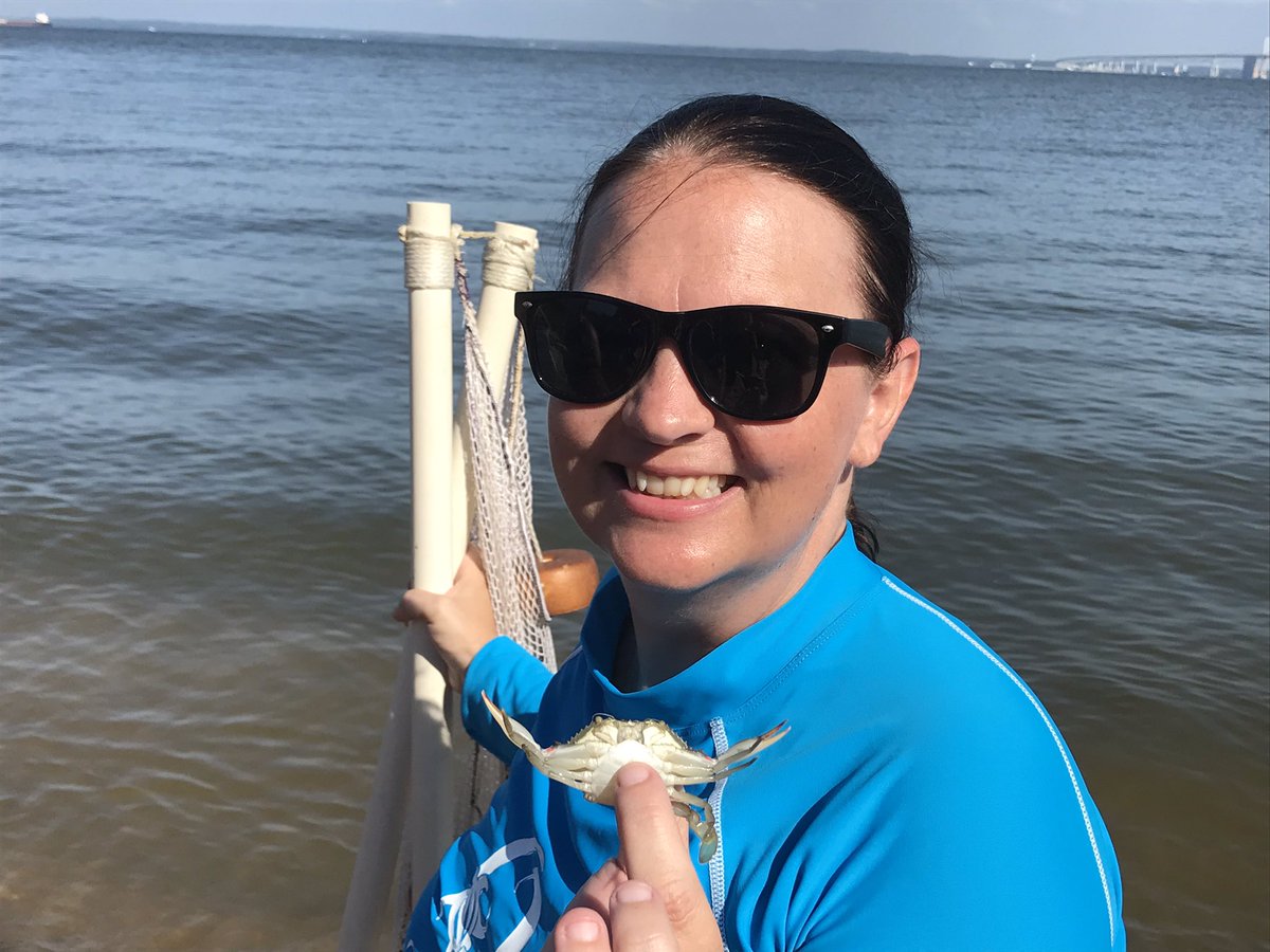 SeaEduca8or's tweet photo. Seining and measuring DO, temp, and salinity in the Chesapeake Bay. Walked to the WWII Memorial and watched the sunset at St Johns boathouse. #MauryProject https://t.co/zg07TVaej4