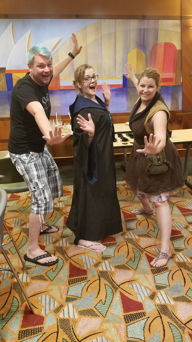 llgg282's tweet photo. Getting some Jazz Hands on with the @LibraryBards before a D&D one-shot! https://t.co/6YyeHX1FPN
